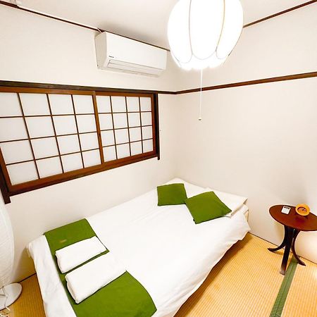 Funhouse-To North Umeda Guestresidence Ōsaka Extérieur photo