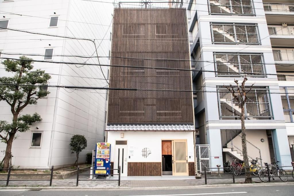 Funhouse-To North Umeda Guestresidence Ōsaka Extérieur photo